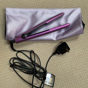 GHD ceramic straightener